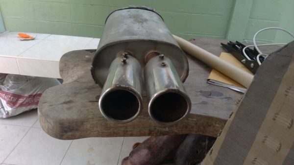 ปลายท่อแอคคอต ปลายท่อแอคคอต