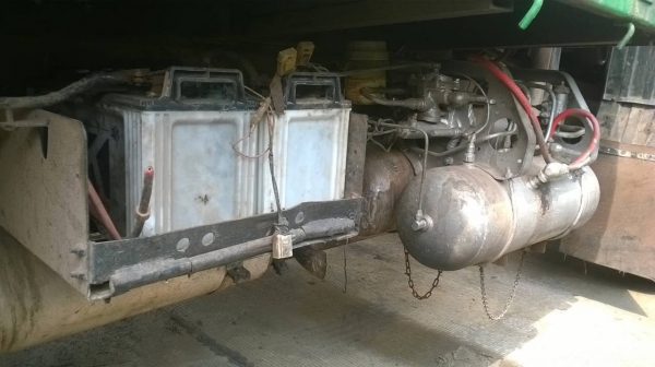 ขาย 10 ล้อ NISSAN CWM430M มีระบบลากพ่วง คัสซีสวยตลอดเส้น เครื่อง PE6 เทอร์โบ 290 แรงม้า เกียร์เดิม กระบะสวย ทะเบียนพร้อมโอนครับ