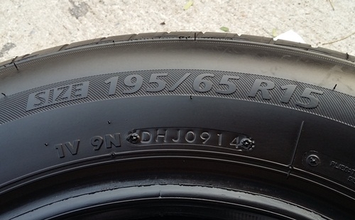 ยาง,195-65-15 Bridgestone Ecopia EP200 ปี14 สี่เส้น 4,700 ยาง,195-65-15 Bridgestone Ecopia EP200 ปี14 สี่เส้น 4,700
