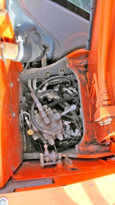 ขายด่วน Hitachi ZX135US นำเข้าจากญี่ปุ่น สภาพสวย พร้อมใช้งาน