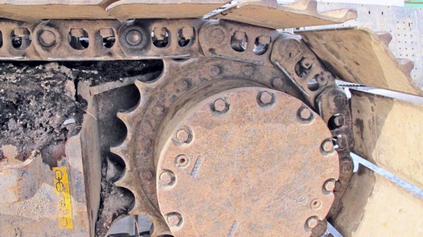 ขายด่วน Hitachi ZX135US นำเข้าจากญี่ปุ่น สภาพสวย พร้อมใช้งาน