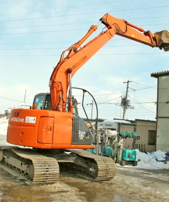 ขายด่วน Hitachi ZX135US นำเข้าจากญี่ปุ่น สภาพสวย พร้อมใช้งาน