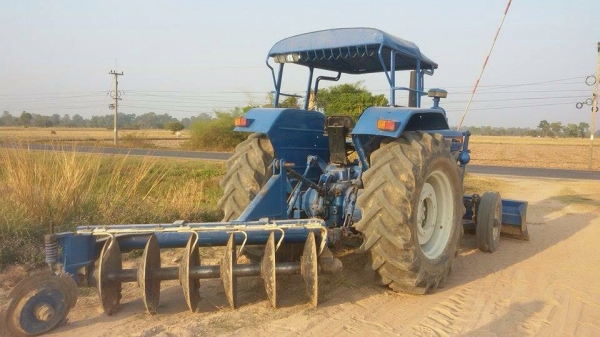 ขาย ฟอร์ด 6610 เสื้อลาย รถสวยพร้อมใช้