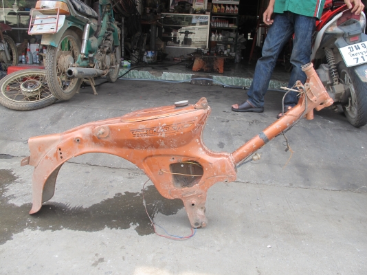 ขายโครง C 1000 บาท ไม่ผุ ไม่บุบ ขายตามสภาพ