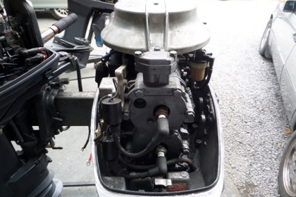 ขาย เครื่องเรือYAMAHA 25 แรง  เครื่องติดง่ายเดินดี ( หางผุ ต้องซ่อมหน่อยครับ ) นำเข้าจากญี่ปุ่น  23,500