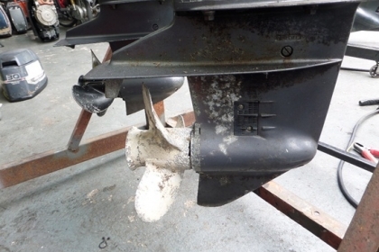 ขาย เครื่องเรือYAMAHA 25 แรง  เครื่องติดง่ายเดินดี ( หางผุ ต้องซ่อมหน่อยครับ ) นำเข้าจากญี่ปุ่น  23,500