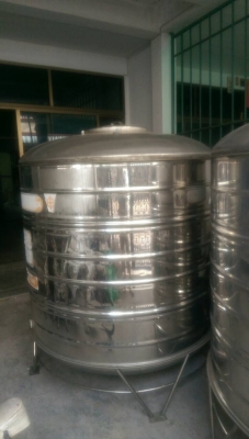 แท๊งน้ำสแตนเลส เกรด 304  ขนาด 2,000 ลิตร