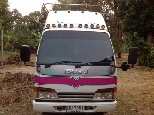 6ล้อเล็ก  ปี53 ไม่ติดเวลา NKR71E เครื่อง 120 แรง LPG แก๊สจากโรงงาน ประหยัด แรงสุดๆ ยาว 3.20 ม.กว้าง 1.80ม.สภาพสวยๆ พร้อมใช้งานได้เลย โทร 081-7634892 อยู่ราชบุรี