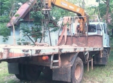 ISUZU TX 145 HP 6BB1 รถบรรทุกหกล้อใหญ่ ติดเครน TADANO 3 ตัน 3 ปลอก กระบะพื้นเหล็กพื้นเรียบความยาว 5 เมตรสภาพสวย เครื่องยนต์แรงดีเดิมๆไม่มีเยิ้มครับ หัวเก๋งร็อกกี้อย่างสวยไม่ผุลงเล่มครบพร้อม ภายในเก๋งคอนโซลสวยครบ ช่วงล่างแน่นคัชซีไม่มีบวมครับ ยาง 9.00 ขอบ