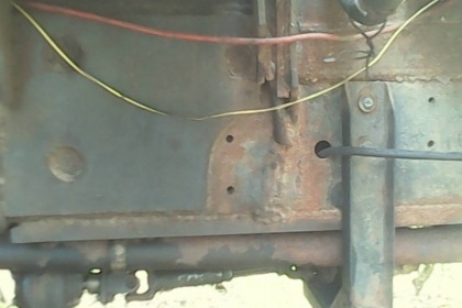 ISUZU TX 145 HP 6BB1 รถบรรทุกหกล้อใหญ่ ติดเครน TADANO 3 ตัน 3 ปลอก กระบะพื้นเหล็กพื้นเรียบความยาว 5 เมตรสภาพสวย เครื่องยนต์แรงดีเดิมๆไม่มีเยิ้มครับ หัวเก๋งร็อกกี้อย่างสวยไม่ผุลงเล่มครบพร้อม ภายในเก๋งคอนโซลสวยครบ ช่วงล่างแน่นคัชซีไม่มีบวมครับ ยาง 9.00 ขอบ