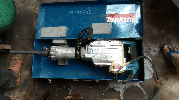 ขายเครื่องสะกัดคอนกรีด MAKITA HM1305 1510W.แท้100\%