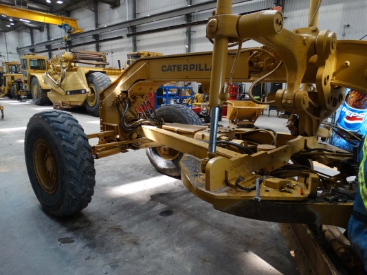 นำเข้าเครื่องจักรกลหนักมือ 2 จากต่างประเทศ Tel.098-858-5524 สามภพ ครับ