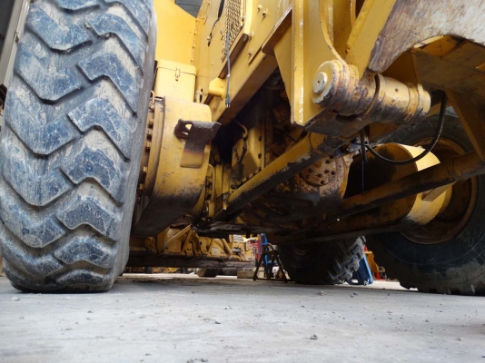 รถเกรดCAT 140G #72V*****  22,200ชม. ปี 1993  Rear Ripper Tel : 098-858-5524 สามภพ ครับ