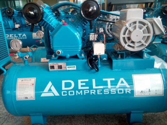 ขายปั้มลูกสูบ delta 1 HP 100L