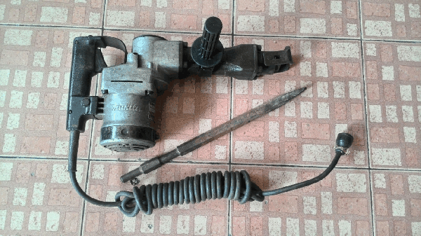 ขายเครื่องสะกัดคอนกรีด MAKITA HM1201 แท้100\% ขายเครื่องสะกัดคอนกรีด MAKITA HM1201 แท้100\%