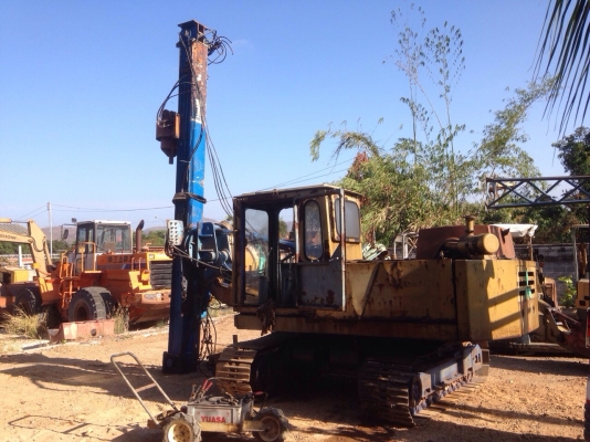 รถเจาะบาดาล ตีนตะขาบ ของญี่ปุ่นนะ