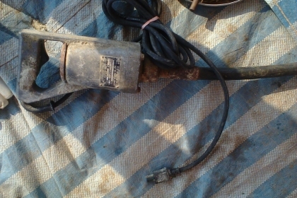 เครื่องจี้ปูนญี่ปุ่นสภาพเดิมๆครับพร้อมใช้งานเสียงนิ่มครับของญี่ปุ่นแท้ครับ ราคานี้คุ้มมากครับ