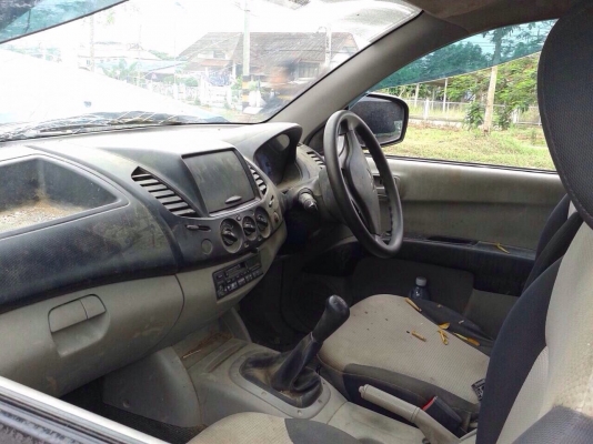 ไทรทั่นเครื่อง2500 ปี07 เเยกขายอะไหลทุกอย่าง เล่มโอนลอยๆบุคคล