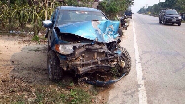 ไทรทั่นเครื่อง2500 ปี07 เเยกขายอะไหลทุกอย่าง เล่มโอนลอยๆบุคคล