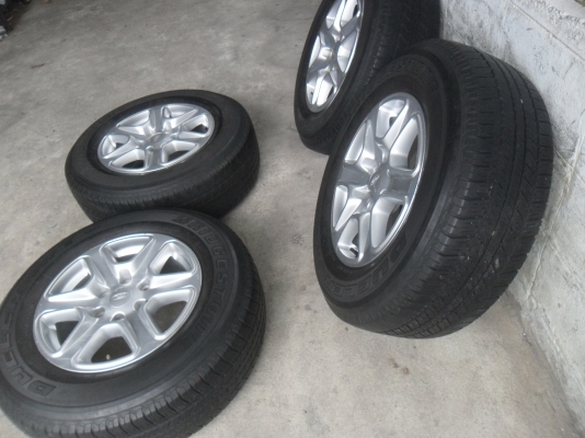 ล้อแม็ก 17นิ้ว 6รู ฟอด พร้อมยาง สวยๆ 4 ล้อ ราคา 7900 บาท ล้อแม็ก 17นิ้ว 6รู ฟอด พร้อมยาง สวยๆ 4 ล้อ ราคา 7900 บาท