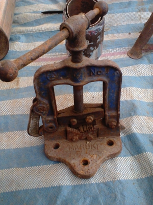 ปากกาจับท่อ 2นิ้ว 3  นิ้ว