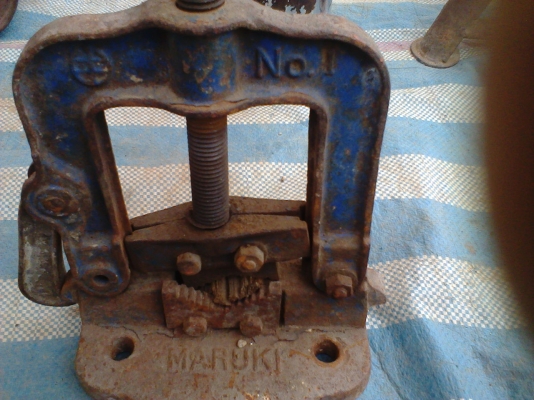 ปากกาจับท่อ 2นิ้ว 3  นิ้ว