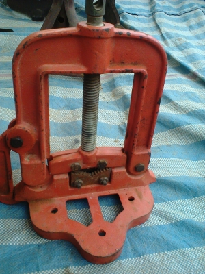 ปากกาจับท่อ 2นิ้ว 3  นิ้ว