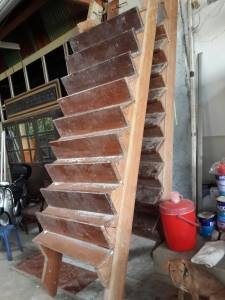 ชุดบรรไดพร้อลาวจับไม้เต็ง ชุดบรรไดพร้อลาวจับไม้เต็ง