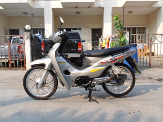 ยังไงก็ขาย wave100z ปี47 สภาพดี รถบ้านเดิมๆ เอกสารชุดโอนครบ รับประกันการโอน