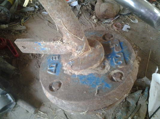 ขายตามสภาพพาน6ใบ26นิ้วยีห้อPTติดกับรถไถฟอดร์