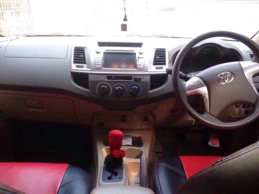 Toyota Vigo สีขาว ปี13 (รถหลุดจำนำ) Toyota Vigo สีขาว ปี13 (รถหลุดจำนำ)