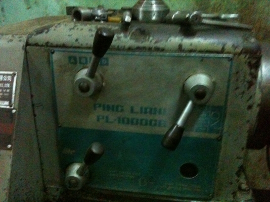 แท่นกลึง 6 ฟุต 3 เพลา เกียร์บล็อก ไต้หวัน ยี่ห้อ เปียงเหลียง สภาพสวย ๆ ใช้งานอยู่ เครื่องเงียบ ด่วน !!! 87,000