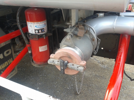 HINO  MEGA  FC  พร้อมมิเตอร์หัวจ่าย  สภาพสวย  พร้อมใช้งานครับ