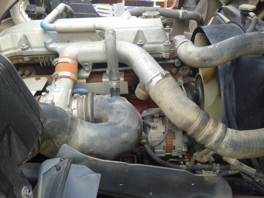 HINO  MEGA  FC  พร้อมมิเตอร์หัวจ่าย  สภาพสวย  พร้อมใช้งานครับ