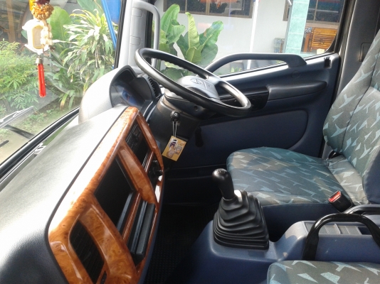 HINO  MEGA  FC  พร้อมมิเตอร์หัวจ่าย  สภาพสวย  พร้อมใช้งานครับ