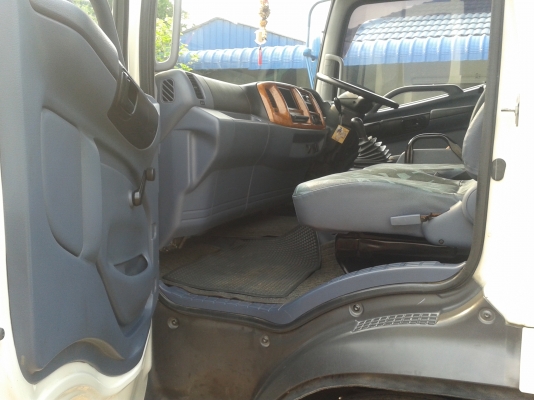 HINO  MEGA  FC  พร้อมมิเตอร์หัวจ่าย  สภาพสวย  พร้อมใช้งานครับ