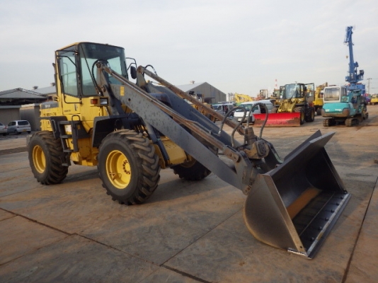 ขายรถตัก KOMATSU WR11-3 ขายรถตัก KOMATSU WR11-3