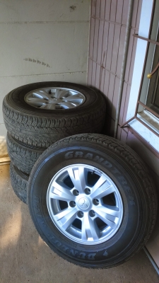 ขายแม็กพร้อมยาง Triton ขอบ16"