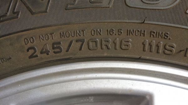 ขายแม็กพร้อมยาง Triton ขอบ16"