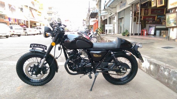 ขายคับ STALLIONS CT150 CAFE RACER ทะเบียนพร้อมโอนไม่ขาดต่อ รถวิ่งมาสามพันนิดๆ สวยๆคับ ราคา 48500 บาท ส่งได้ทั่วไทยคับ สนใจติดต่อ 081-0578282 FACEBOOK POP BIGBIKE SAKONNAKHON ไอดีไลน์ POPBIGBIKESAKON คับ สนใจรถสวย ถูก ดี ต้อง POP BIGBIKE SAKONNAKHON