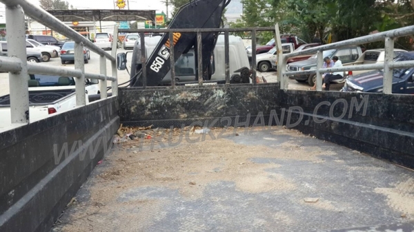 รถบรรทุก 6 ล้อติดเฮี้ยบ HINO  FC ติดเฮี้ยบ 3 ตัน ปีจดทะเบียน 2540  140 แรงม้า