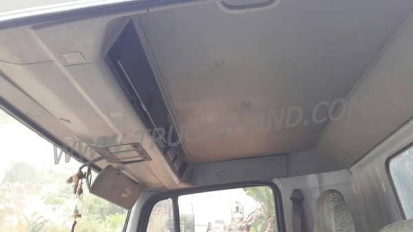 รถบรรทุก 6 ล้อติดเฮี้ยบ HINO  FC ติดเฮี้ยบ 3 ตัน ปีจดทะเบียน 2540  140 แรงม้า