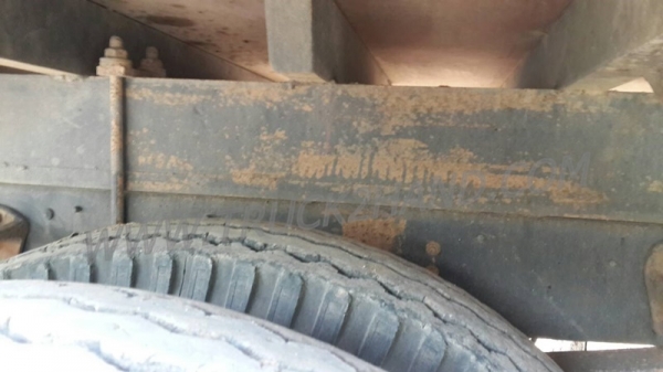 รถบรรทุก 6 ล้อติดเฮี้ยบ HINO  FC ติดเฮี้ยบ 3 ตัน ปีจดทะเบียน 2540  140 แรงม้า