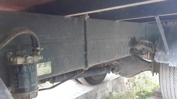 รถบรรทุก 6 ล้อติดเฮี้ยบ HINO  FC ติดเฮี้ยบ 3 ตัน ปีจดทะเบียน 2540  140 แรงม้า