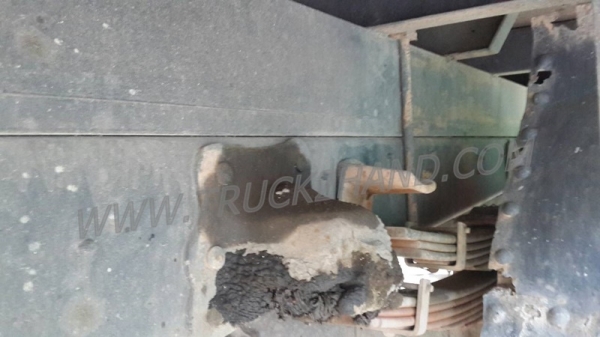 รถบรรทุก 6 ล้อติดเฮี้ยบ HINO  FC ติดเฮี้ยบ 3 ตัน ปีจดทะเบียน 2540  140 แรงม้า