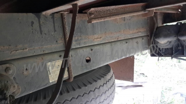 รถบรรทุก 6 ล้อติดเฮี้ยบ HINO  FC ติดเฮี้ยบ 3 ตัน ปีจดทะเบียน 2540  140 แรงม้า