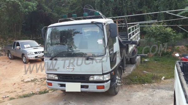 รถบรรทุก 6 ล้อติดเฮี้ยบ HINO  FC ติดเฮี้ยบ 3 ตัน ปีจดทะเบียน 2540  140 แรงม้า
