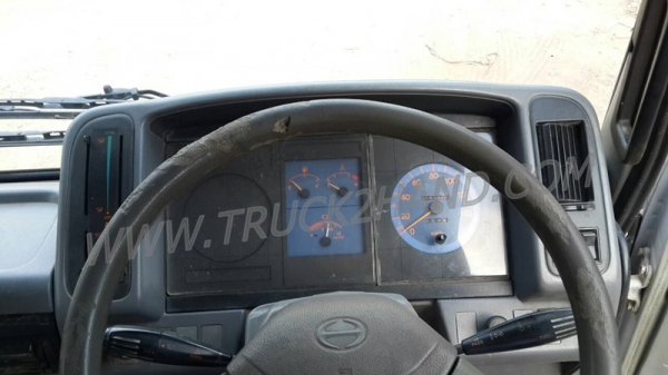 รถบรรทุก 6 ล้อติดเฮี้ยบ HINO  FC ติดเฮี้ยบ 3 ตัน ปีจดทะเบียน 2540  140 แรงม้า