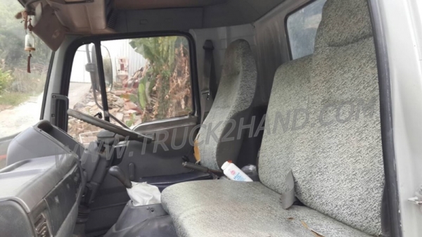 รถบรรทุก 6 ล้อติดเฮี้ยบ HINO  FC ติดเฮี้ยบ 3 ตัน ปีจดทะเบียน 2540  140 แรงม้า