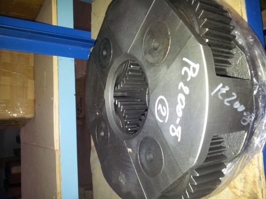 ขายอะไหล่ตัวเดินKOMATSU  PC200-7 และ 8 และลูกปืน